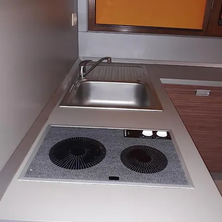 Max Apartment *